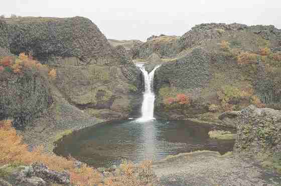 Исландия. Водопад