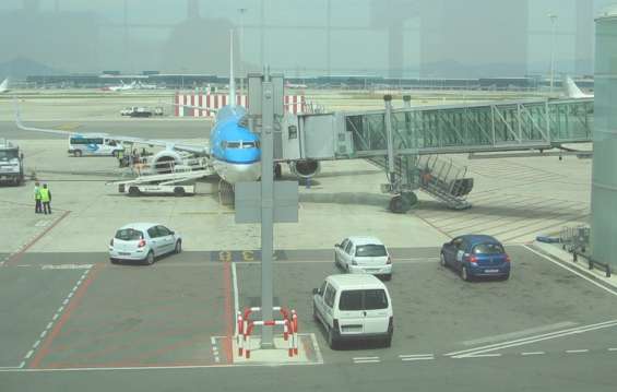 Автотранспорт в аэропорту  Барселоны